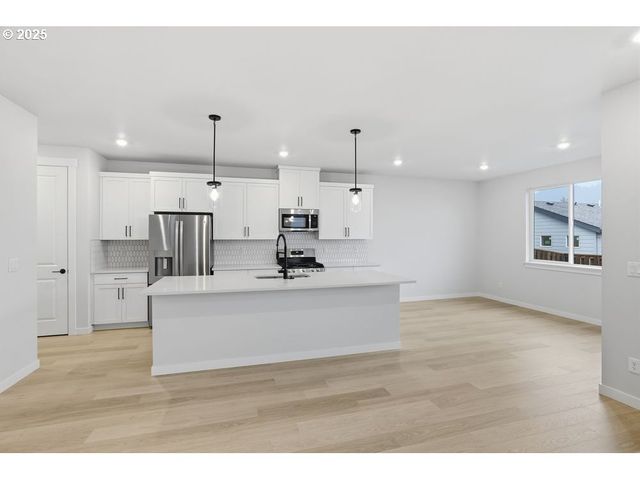 3736 Sw 38TH St, Gresham, OR 97080