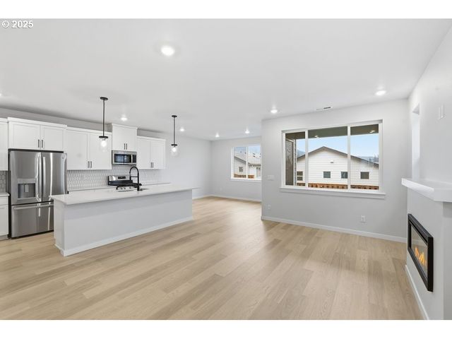 3736 Sw 38TH St, Gresham, OR 97080