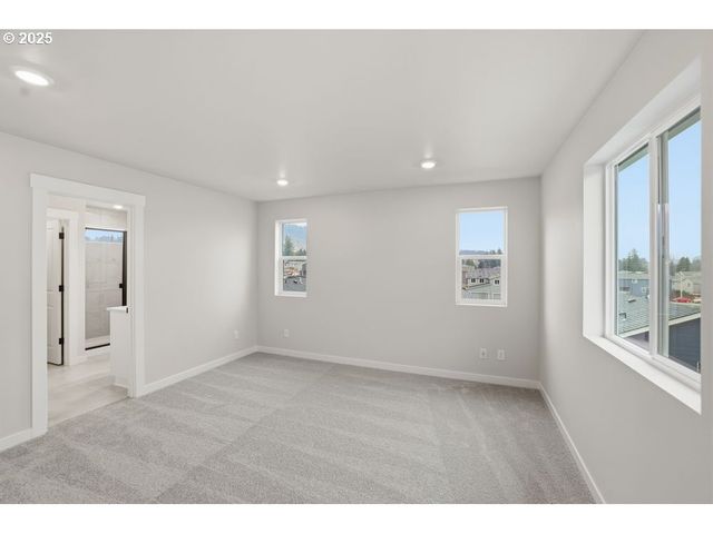 3736 Sw 38TH St, Gresham, OR 97080