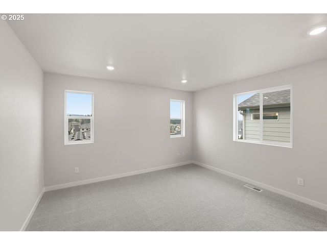 3736 Sw 38TH St, Gresham, OR 97080