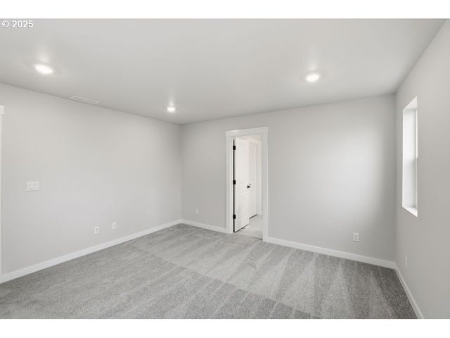 3736 Sw 38TH St, Gresham, OR 97080