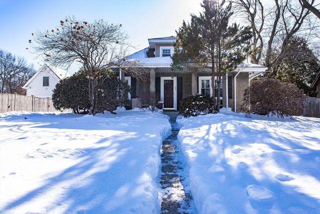 854 Brockton Ave, Abington, MA 02351