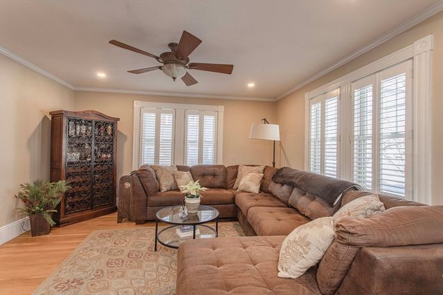 854 Brockton Ave, Abington, MA 02351