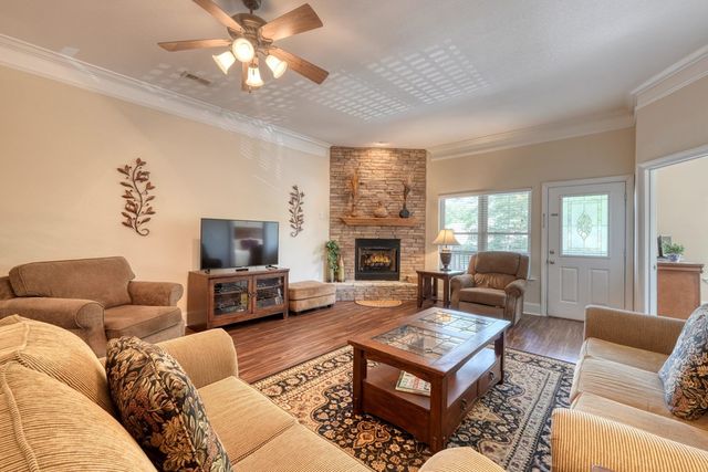1647E Lakeview Drive, Young Harris, GA 30582
