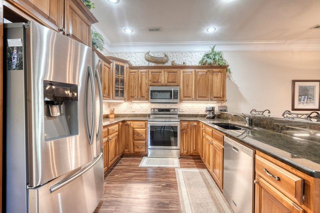 1647E Lakeview Drive, Young Harris, GA 30582