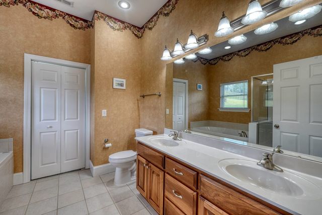 1647E Lakeview Drive, Young Harris, GA 30582