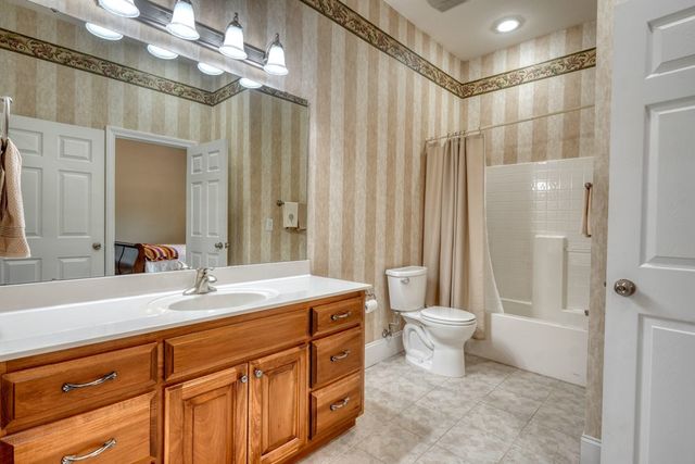 1647E Lakeview Drive, Young Harris, GA 30582