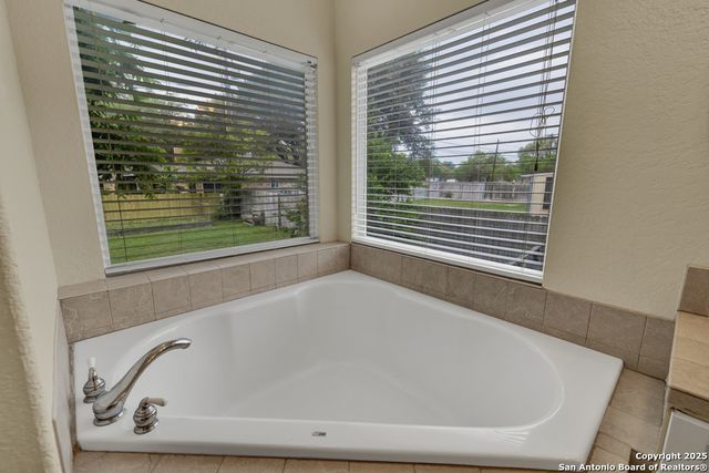 141 Rio Grande, Seguin, TX 78155