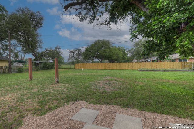 141 Rio Grande, Seguin, TX 78155