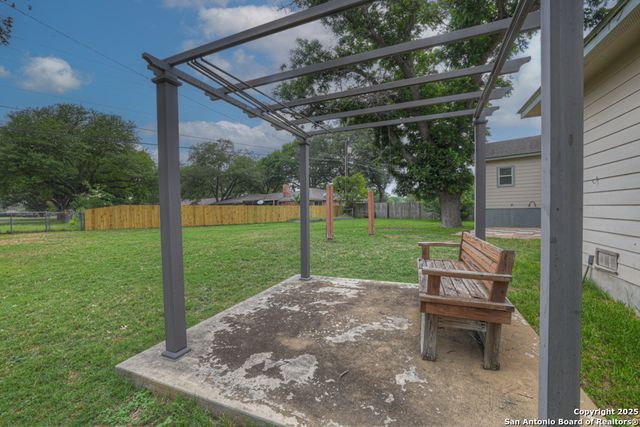 141 Rio Grande, Seguin, TX 78155