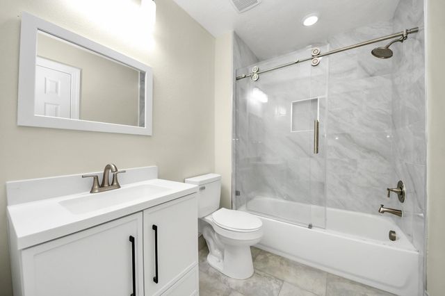 7066 Villa Street A, Houston, TX 77061