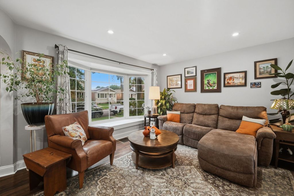 5046 N Rutherford Avenue, Chicago, IL 60656 — photo 4