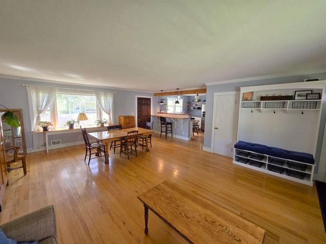 25 Speno Court, Brattleboro, VT 05301