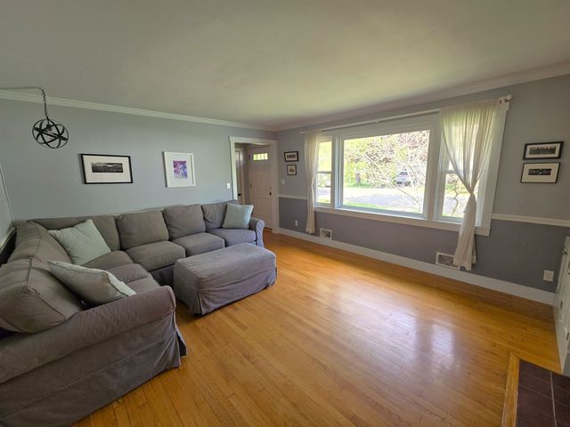 25 Speno Court, Brattleboro, VT 05301