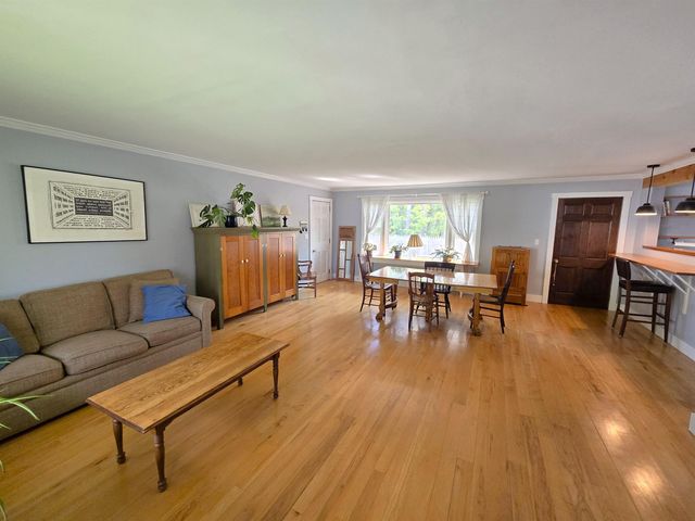 25 Speno Court, Brattleboro, VT 05301