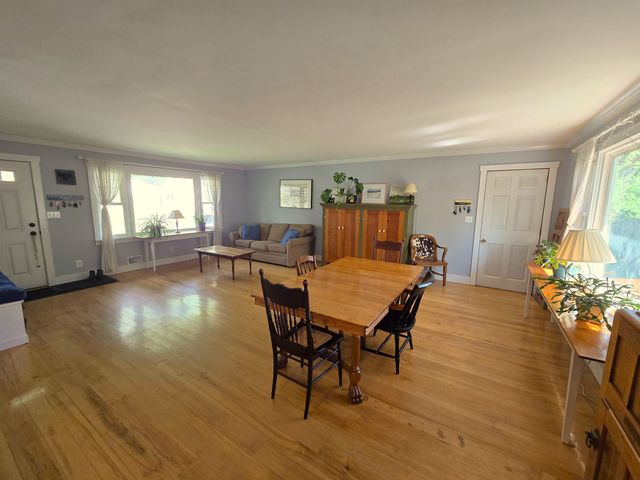 25 Speno Court, Brattleboro, VT 05301