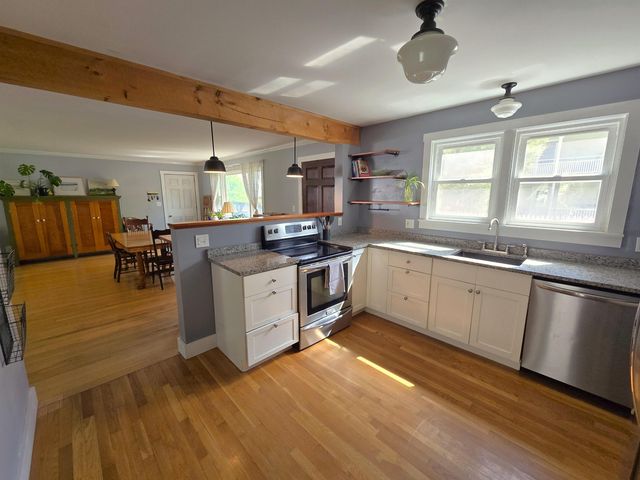 25 Speno Court, Brattleboro, VT 05301