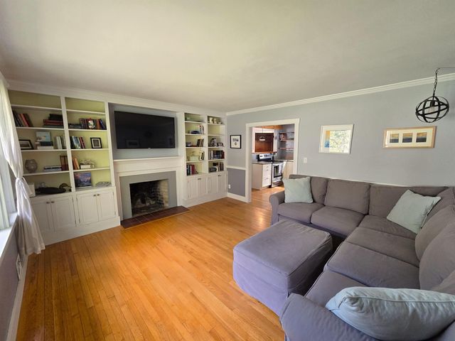 25 Speno Court, Brattleboro, VT 05301