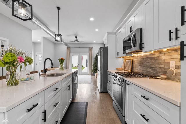 4302 Winthrop Avenue, Indianapolis, IN 46205