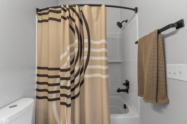 4302 Winthrop Avenue, Indianapolis, IN 46205