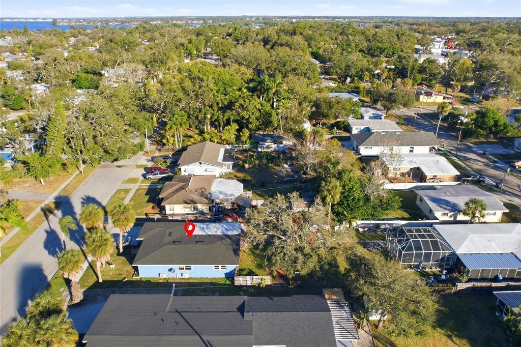 Image 11 of property listing at 1906 2ND AVENUE E, Bradenton, FL 34208