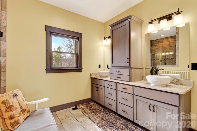 623 Mountain Vista Drive, Nebo, NC 28761