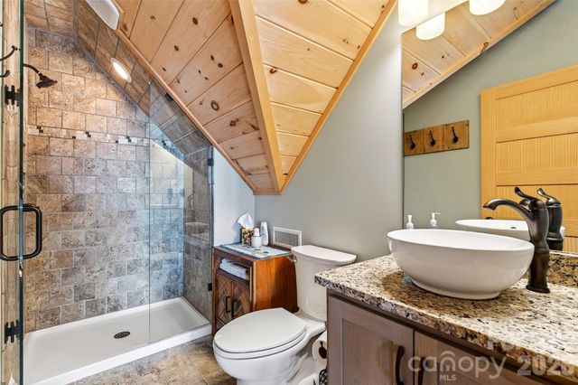 623 Mountain Vista Drive, Nebo, NC 28761