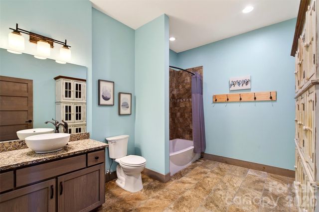 623 Mountain Vista Drive, Nebo, NC 28761