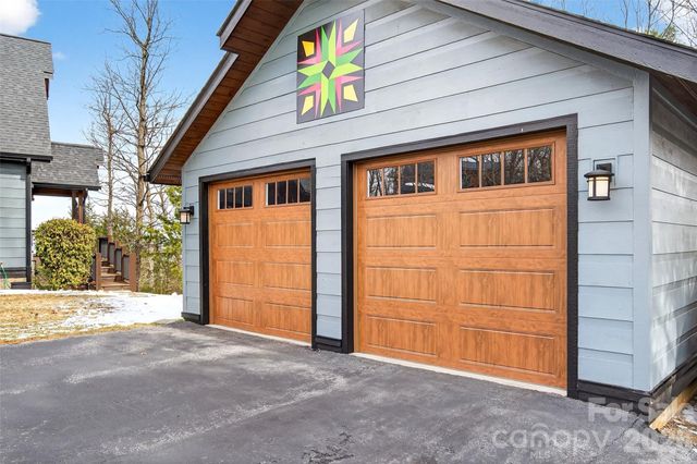 623 Mountain Vista Drive, Nebo, NC 28761