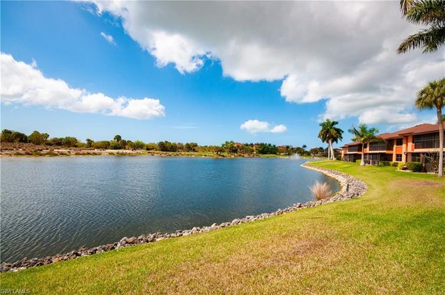 1538 Mainsail DR 5, Naples, FL 34114