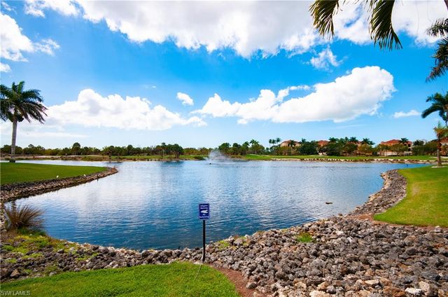 1538 Mainsail DR 5, Naples, FL 34114