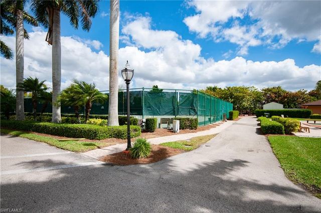 1538 Mainsail DR 5, Naples, FL 34114