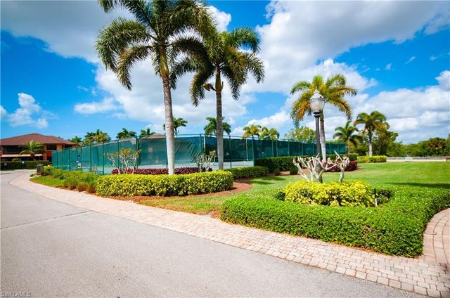 1538 Mainsail DR 5, Naples, FL 34114