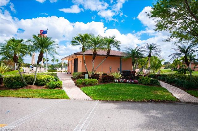 1538 Mainsail DR 5, Naples, FL 34114