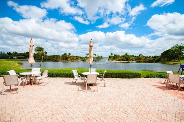 1538 Mainsail DR 5, Naples, FL 34114