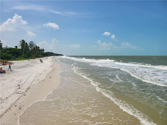 1538 Mainsail DR 5, Naples, FL 34114