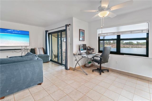 1538 Mainsail DR 5, Naples, FL 34114