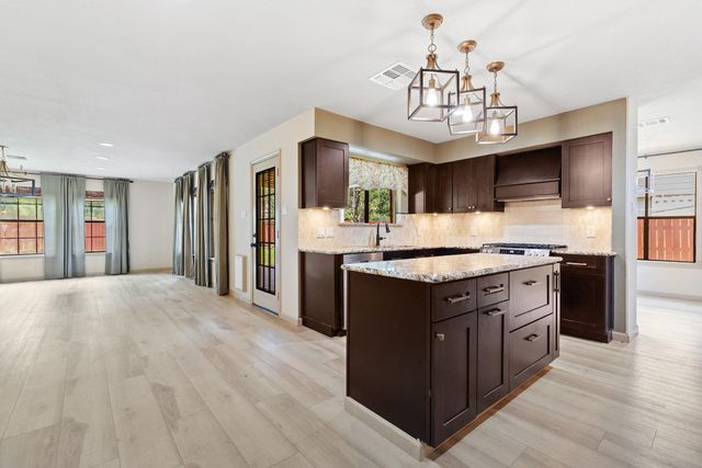17842 Park Valley DR, Round Rock, TX 78681