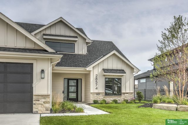 28574 Jessie Circle, Valley, NE 68064