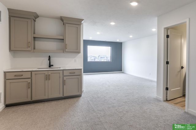 28574 Jessie Circle, Valley, NE 68064