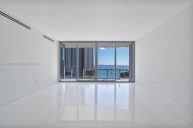 300 Biscayne Blvd Way 903, Miami, FL 33131