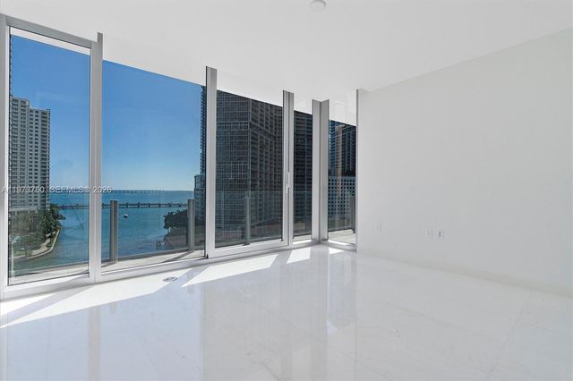 300 Biscayne Blvd Way 903, Miami, FL 33131