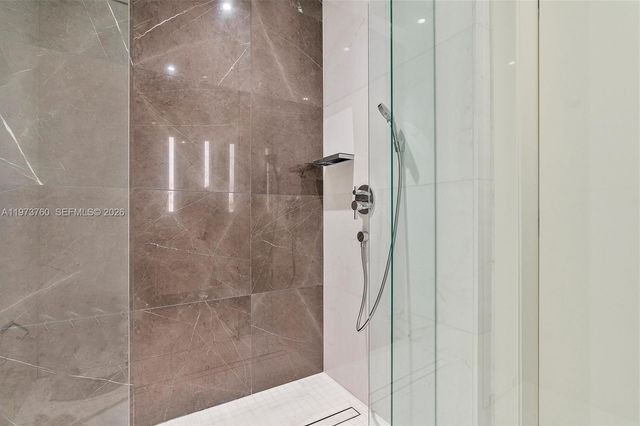 300 Biscayne Blvd Way 903, Miami, FL 33131