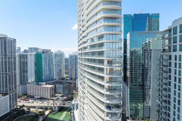 300 Biscayne Blvd Way 903, Miami, FL 33131