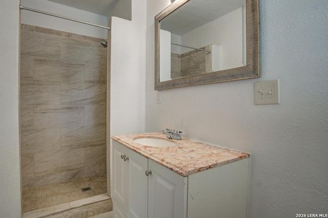 5434 Plumtree Dr, San Antonio, TX 78225