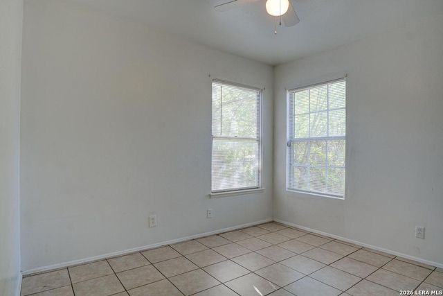 5434 Plumtree Dr, San Antonio, TX 78225