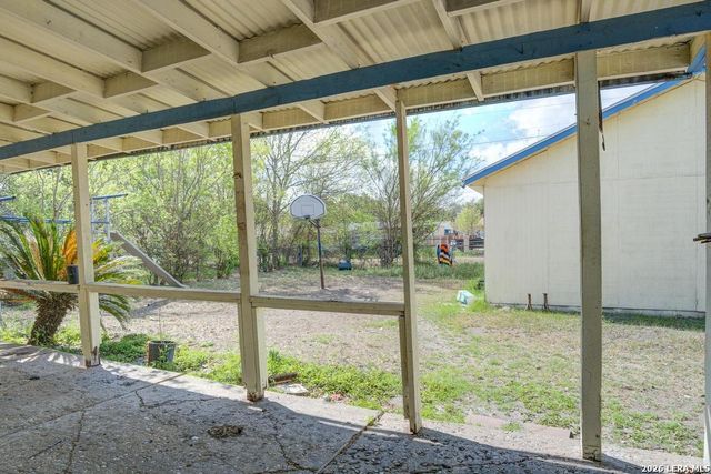 5434 Plumtree Dr, San Antonio, TX 78225