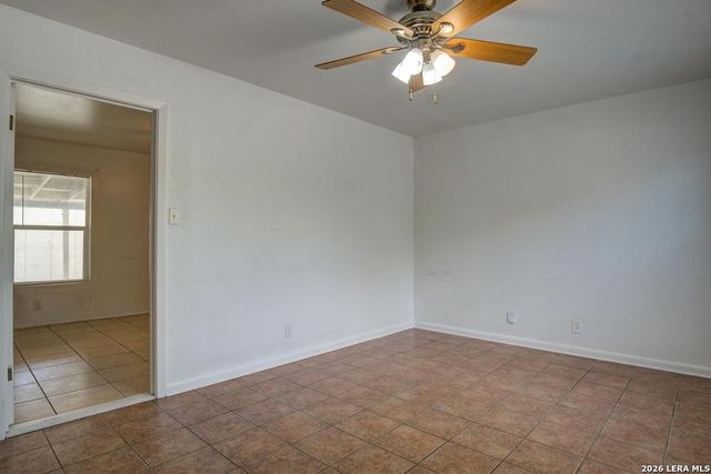 5434 Plumtree Dr, San Antonio, TX 78225