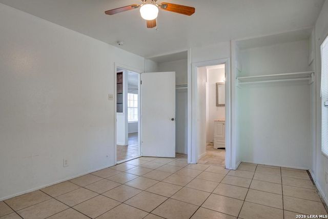 5434 Plumtree Dr, San Antonio, TX 78225