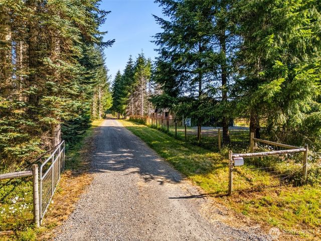 230 156th Lane SE, Tenino, WA 98589